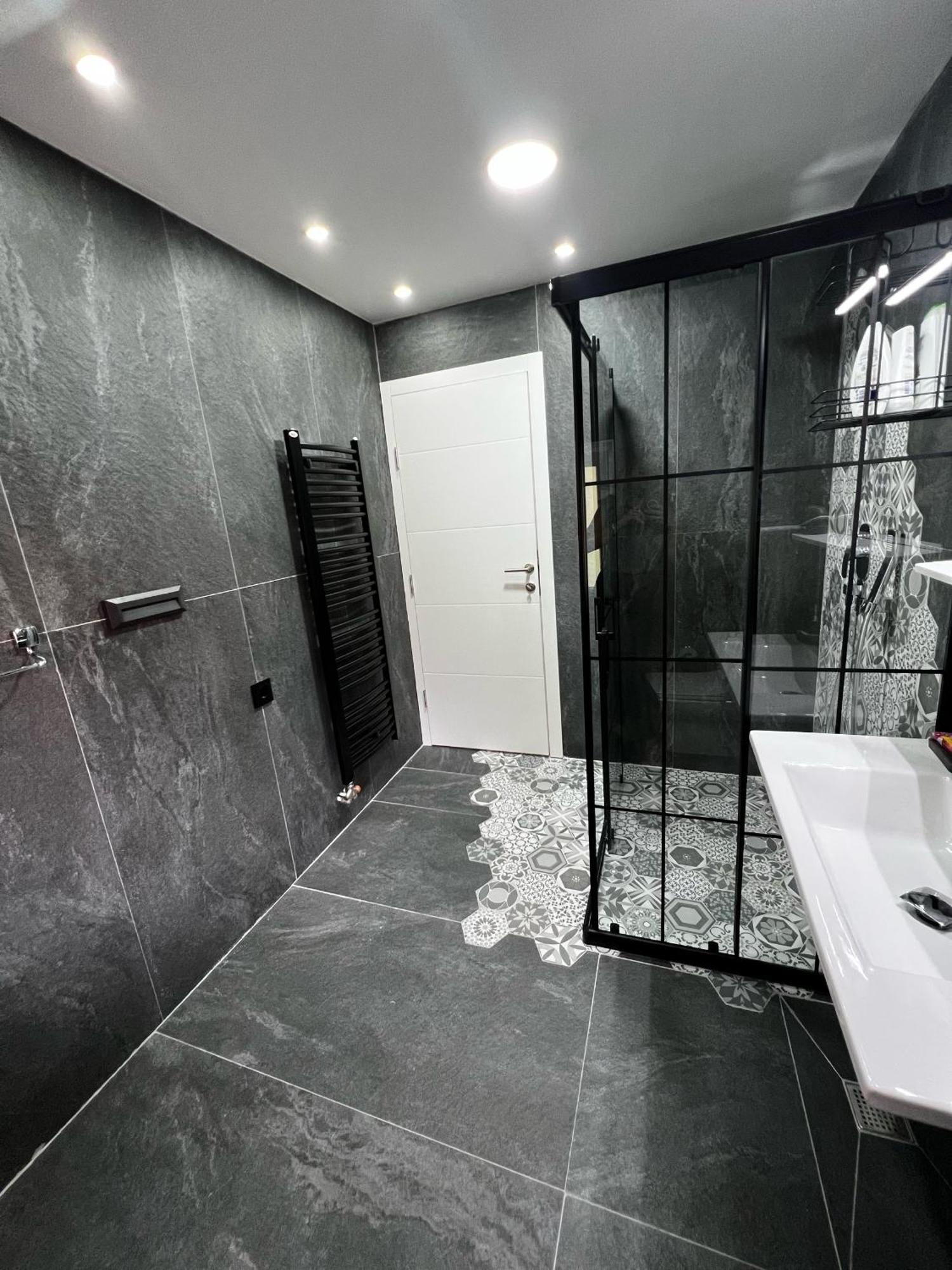 No1 Lux Apartment In Heart Of Сараево Екстериор снимка