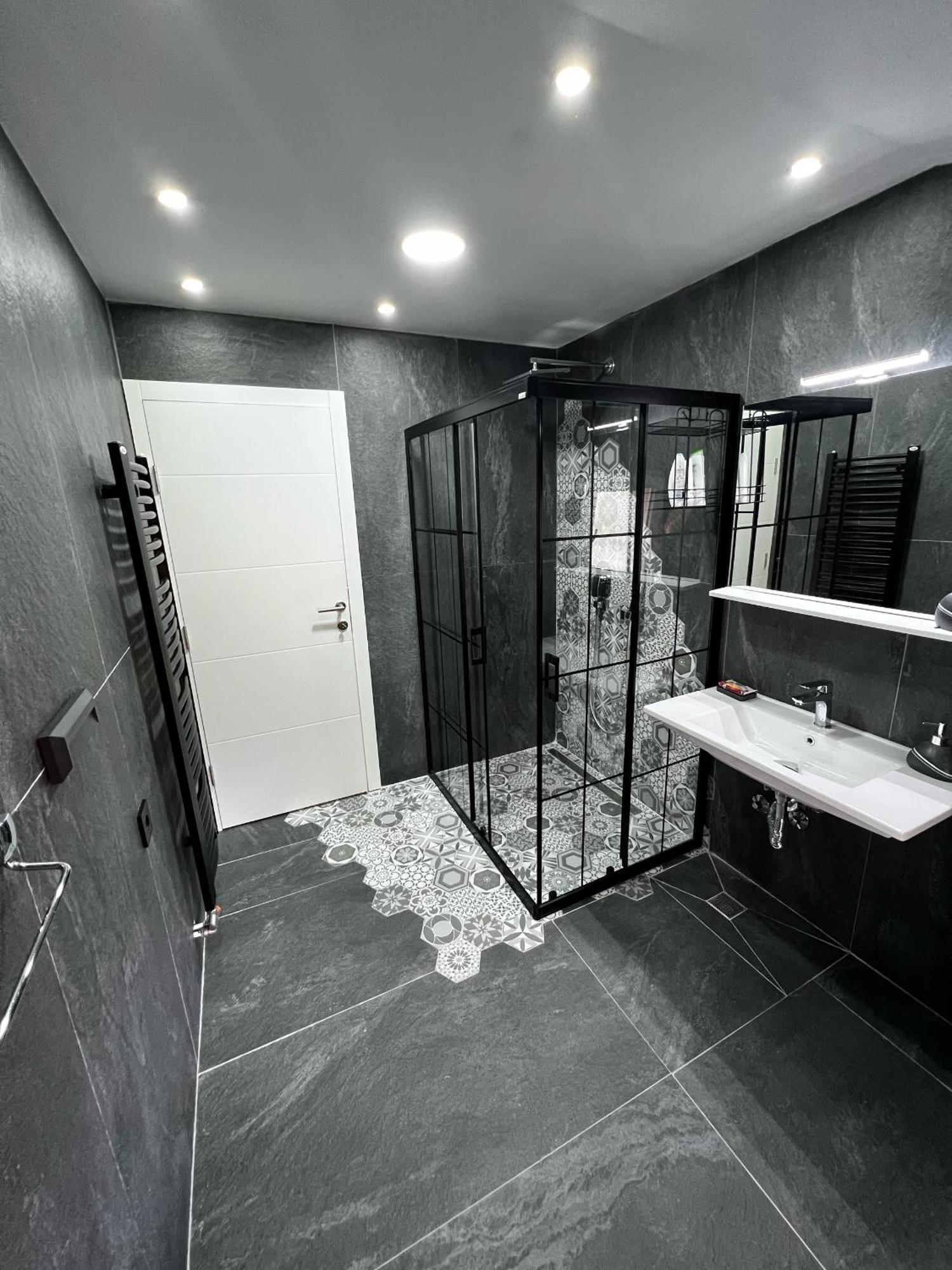 No1 Lux Apartment In Heart Of Сараево Екстериор снимка